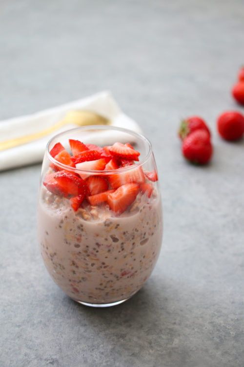 Strawberries & Cream Overnight Oats